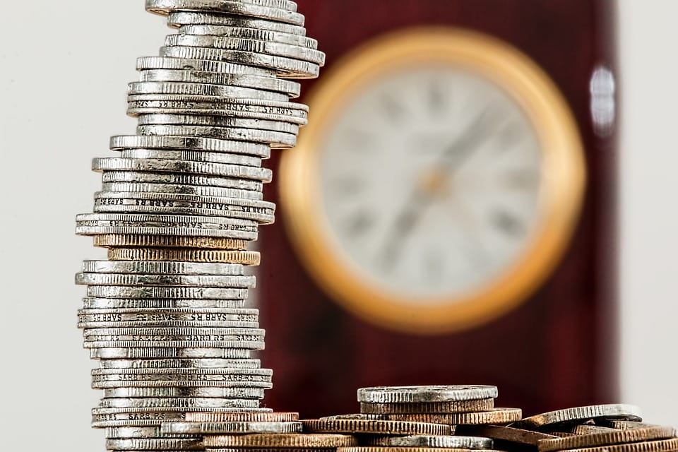 Konto oszczędnościowe, czym różni się od lokaty?