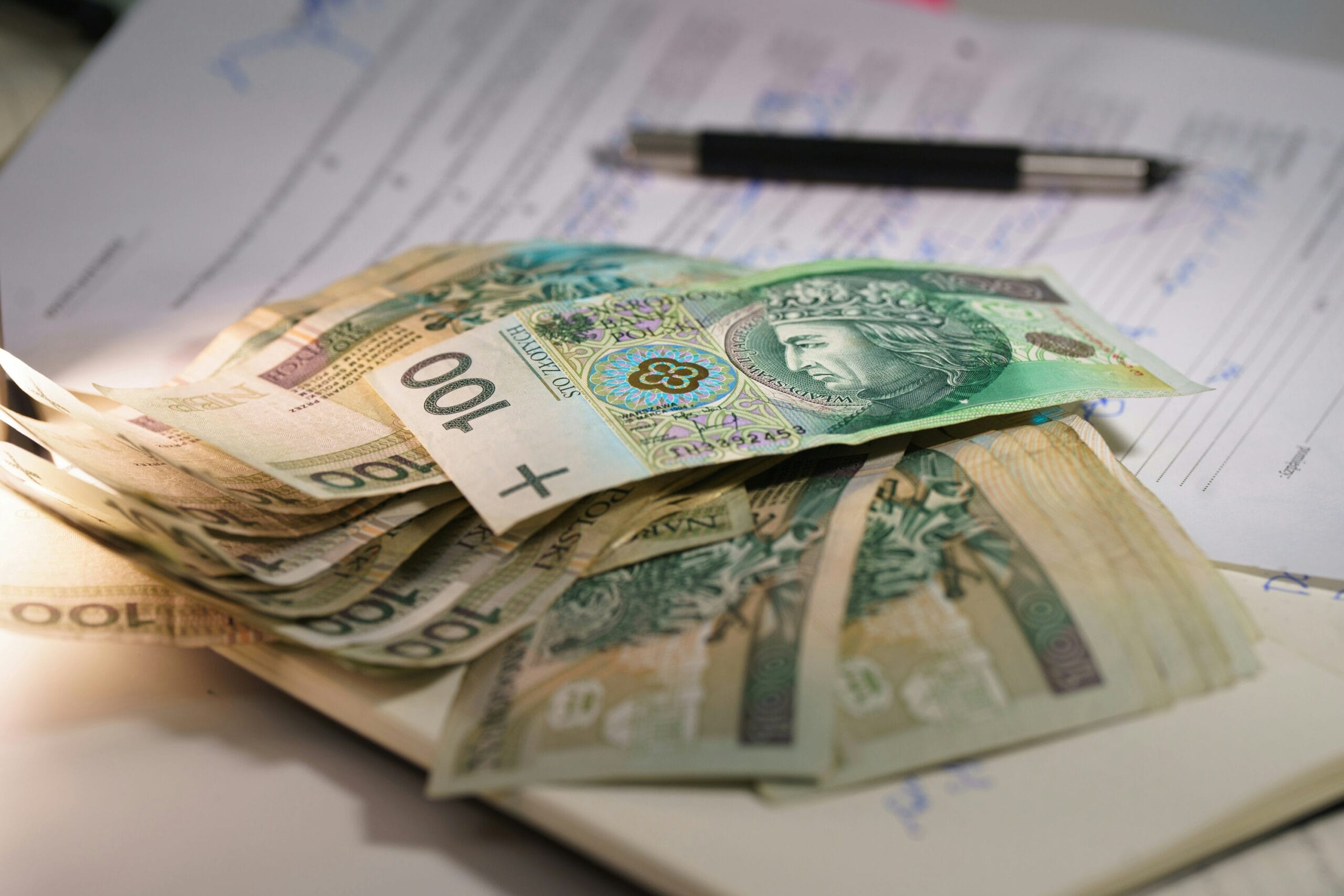 Zarabianie na bankach. Jak zorganizować proces zgarniania premii za otwarcie konta?